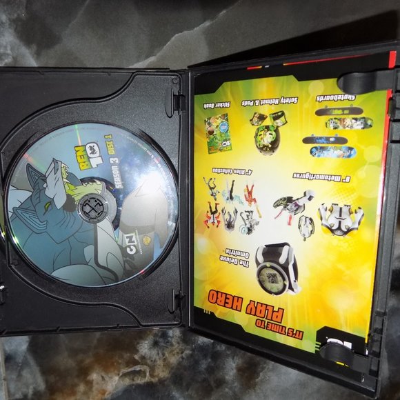 Ben 10 - Season 3 (DVD, 2008, 2-Disc Set) EUC - Picture 2 of 4